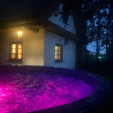 Marianowka Prywatna Balia Ogrodowa 度假居