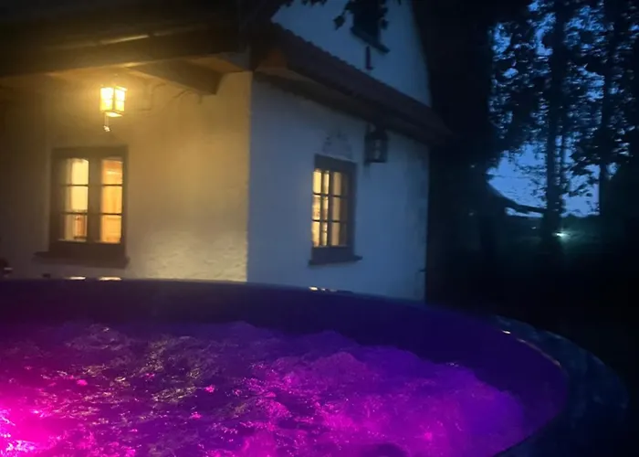 Marianowka Prywatna Balia Ogrodowa Ferienhaus